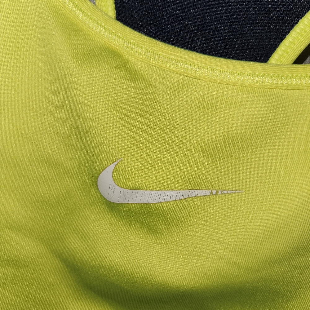 🔥Nike Dri-Fit Neon Yellow Sports Bra | Size L - Picture 2 of 3